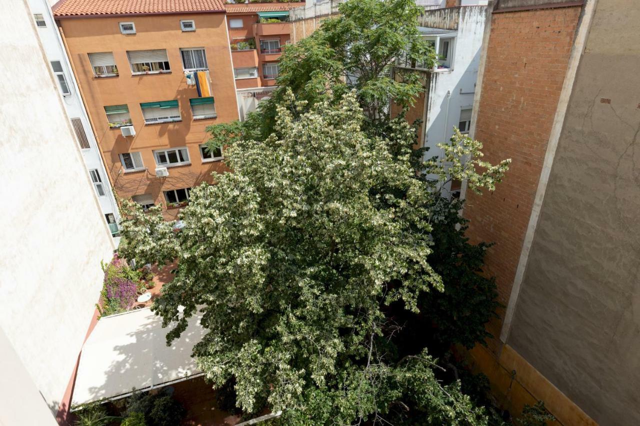Housalia Guell & Gracia Barcelona Exterior foto