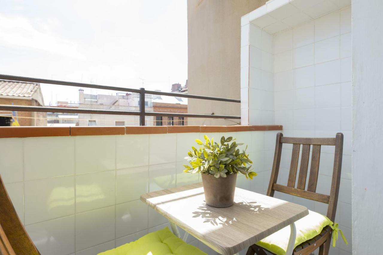 Housalia Guell & Gracia Barcelona Exterior foto